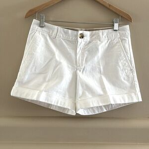 Banana Republic City Chino Shorts. White. Cuffed. Size 4. NWT.